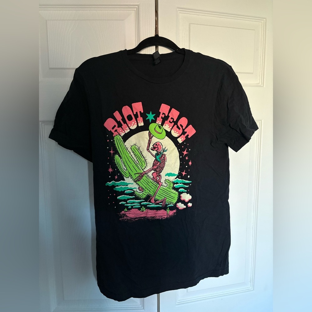 Black Graphic T-Shirt with Riot Fest Design 2023